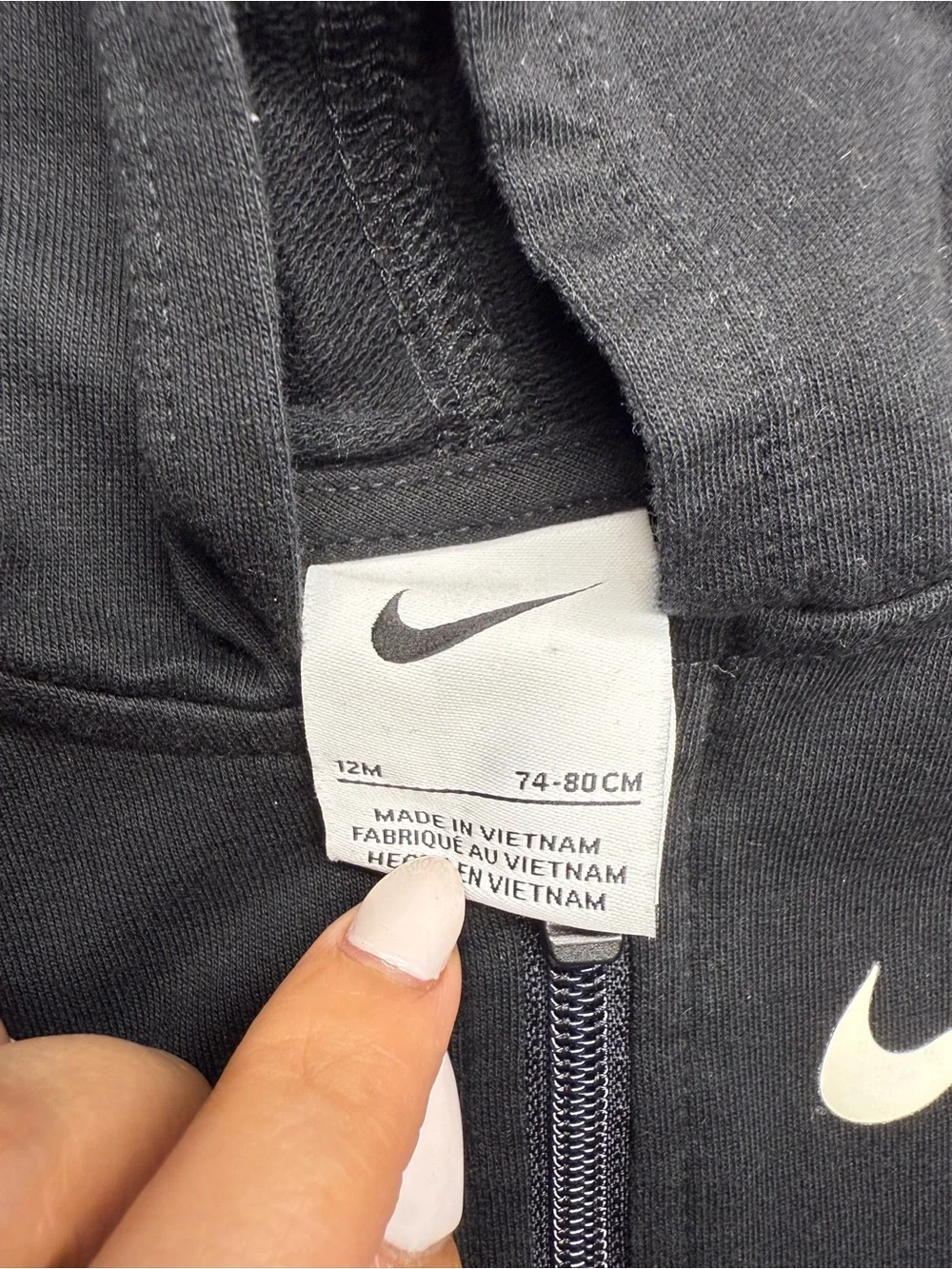 Nike Baby Boy 12 months Black Hooded athletic One-Piece Zip Romper